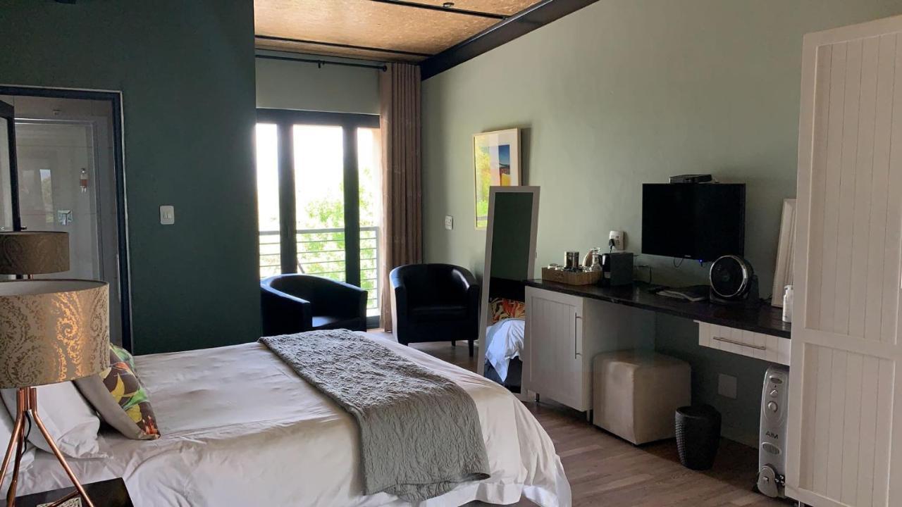 קלרנס The Courtyard Guest House מראה חיצוני תמונה