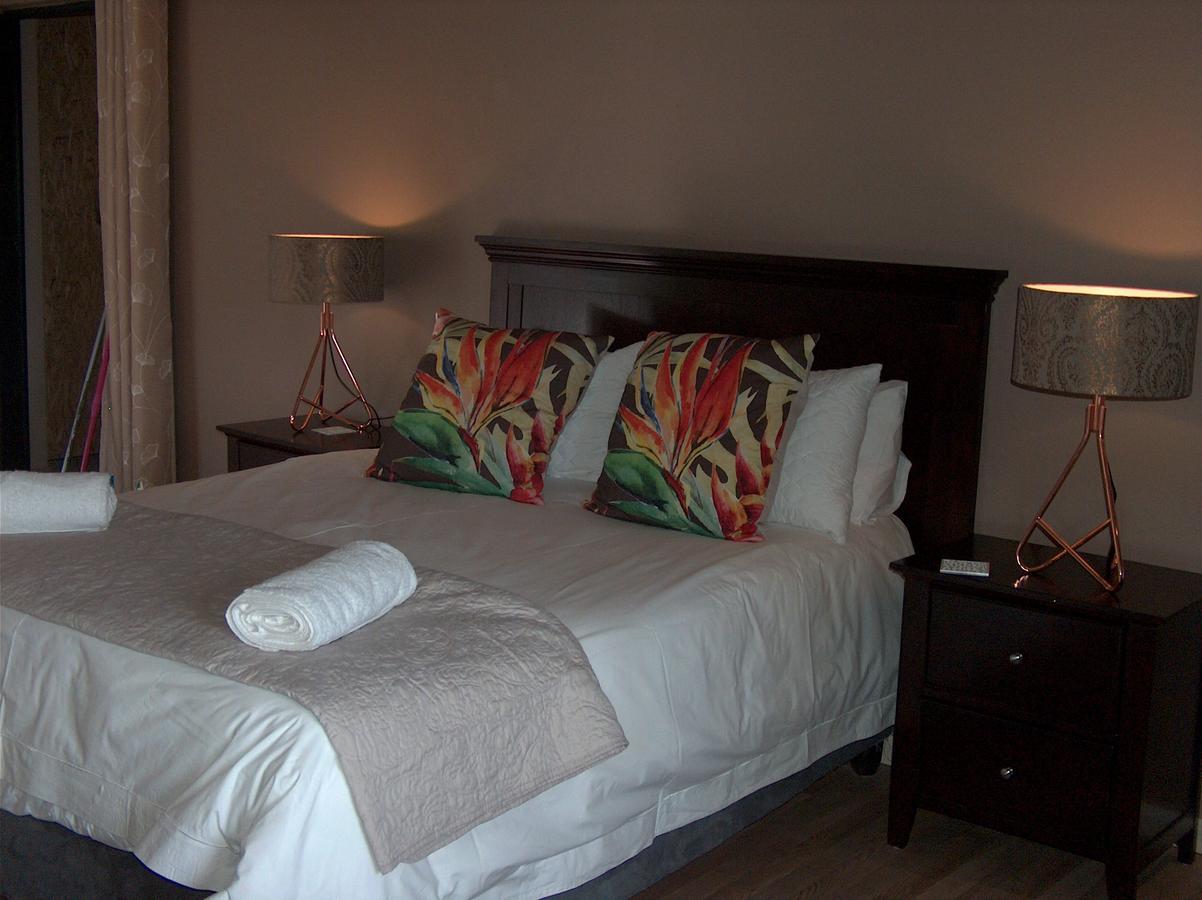 קלרנס The Courtyard Guest House מראה חיצוני תמונה