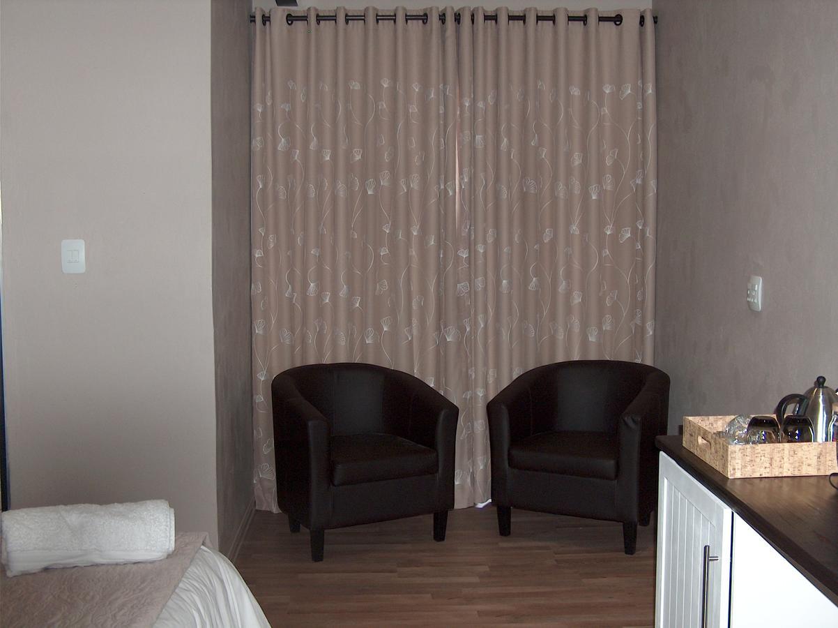 קלרנס The Courtyard Guest House מראה חיצוני תמונה