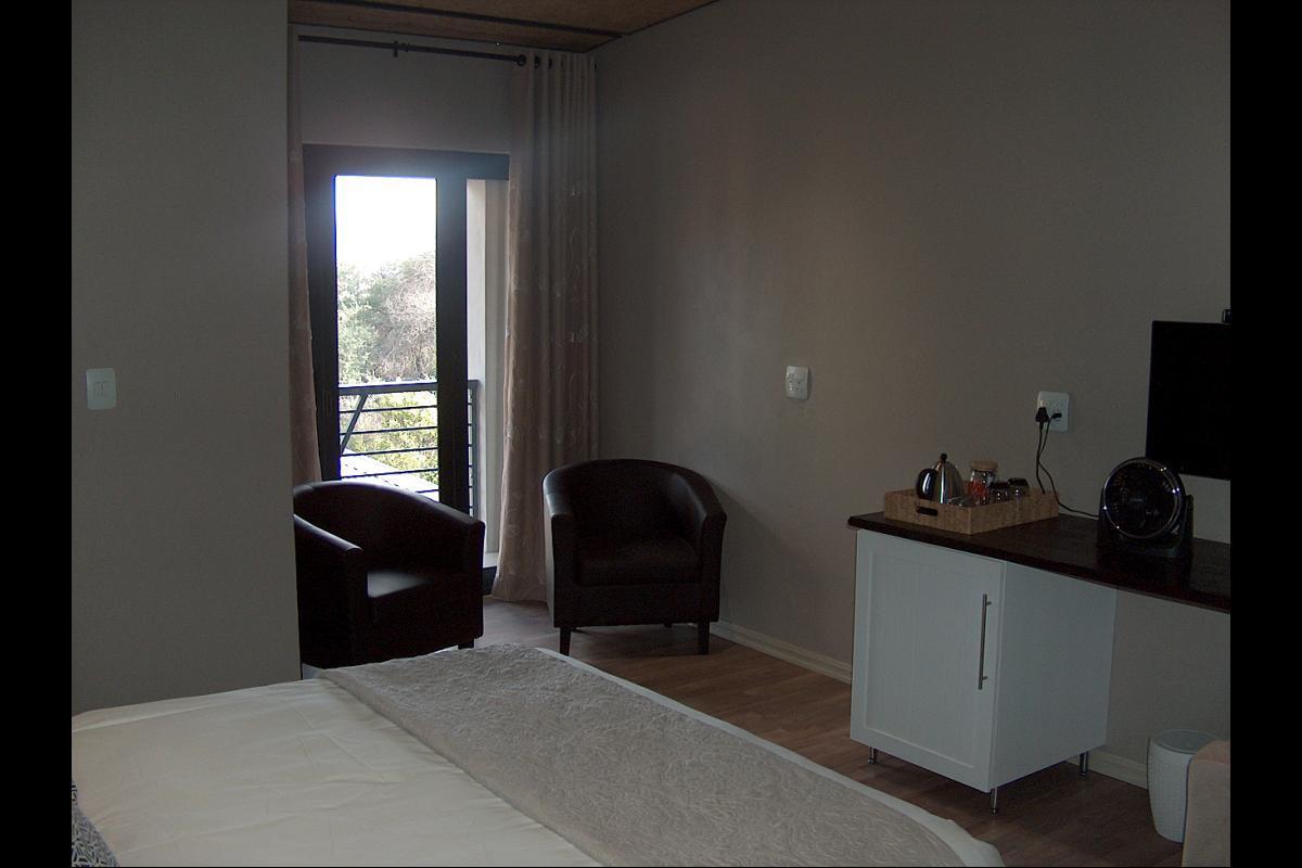 קלרנס The Courtyard Guest House מראה חיצוני תמונה