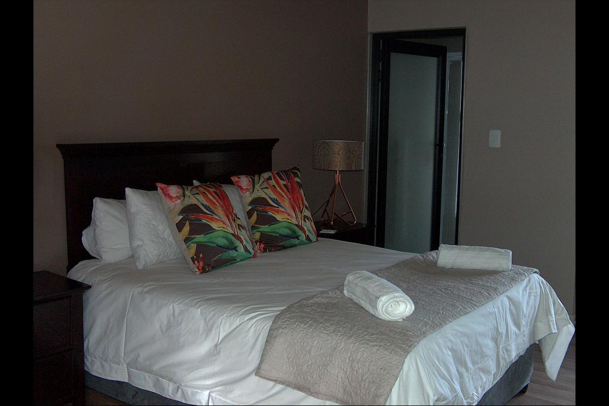 קלרנס The Courtyard Guest House מראה חיצוני תמונה